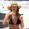 Exclusif - Jessica Alba en vacances sur la plage à Cancun, Mexico, le 15 août 2015.