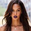 Joan Smalls présente sa nouvelle collection de rouge à lèvres en collaboration avec Estée Lauder sur instagram : Shameless violet pour celui-ci