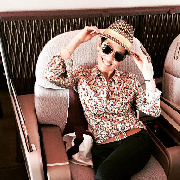 Cristina Cordula magnifique en vacances. A 50 ans elle est toujours aussi sublime août 2015.