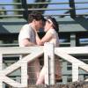 Kristen Stewart et Jesse Eisenberg s'embrassent sur le tournage du nouveau film de Woody Allen à Santa Monica, le 24 août 2015.