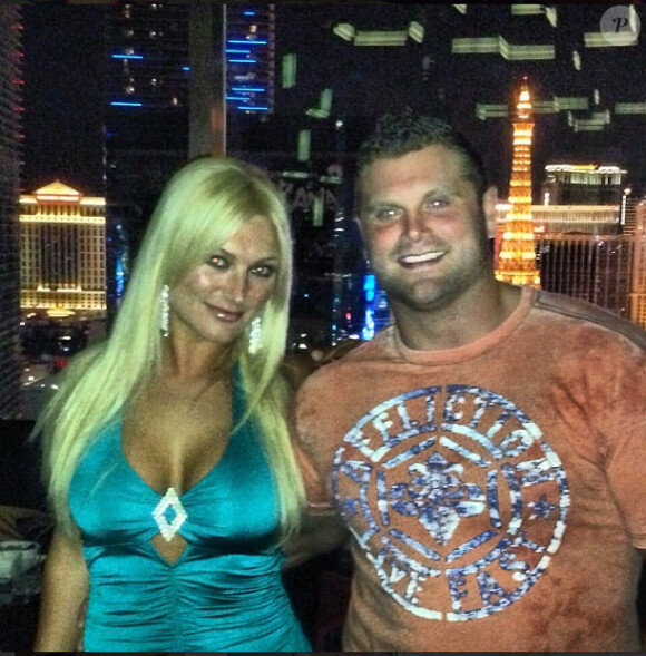 Brooke Hogan a vu son homme Phil Costa faire sa demande en mariage le 29 juin 2013 à Las Vegas