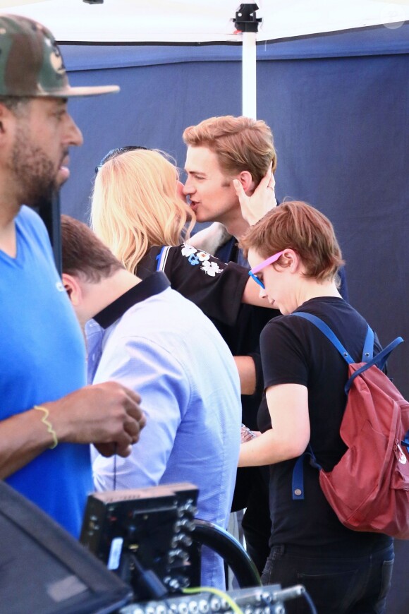 Kate Bosworth et Hayden Christensen arrivent dans les studios de l'émission TV "Extra" à Universal City. Le 27 août 2015