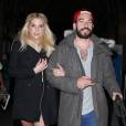 Kesha et son petit ami Brad Ashenfelter arrivent à l'aéroport de LAX à Los Angeles, le 19 février 2015