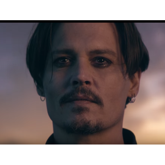 Johnny Depp, au bord des larmes, dans le court métrage de Jean-Baptise Mondino pour présenter Sauvage, le nouveau parfum signé Dior