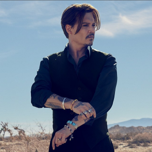 Johnny Depp, dans la dernière campagne Dior pour son parfum Sauvage, photo publiée le 19 août 2015