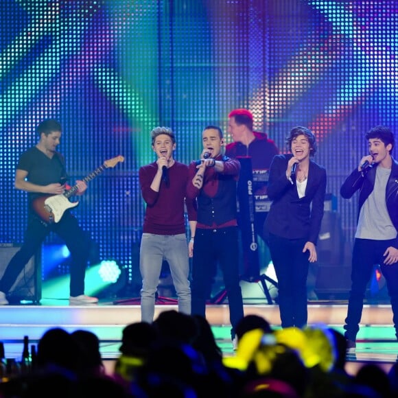 Le groupe One Direction (Categorie: Pop internationale) - Ceremonie de remise des prix Bambi dans la grande salle de l'Hotel de Ville de Dusseldorf. Le 22 novembre 2012