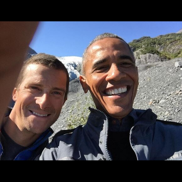 Barack Obama a effectué une visite de trois jours en Alaska pour parler du changement climatique. Photo Instagram, septembre 2015. Il a pris part à l'émission de Bear Grylls