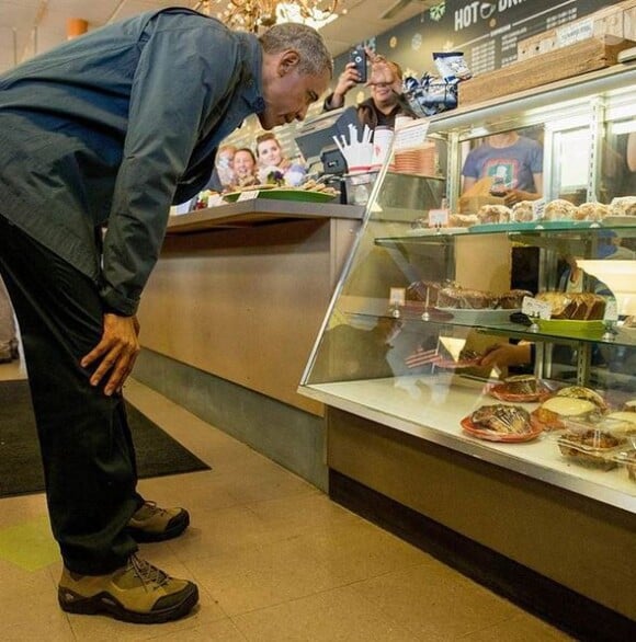 Barack Obama s'arrête dans un café en Alaska. Septembre 2015