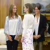 Letizia d'Espagne lors d'une audience à la Zarzuela avec des membres de l'association Lo que De Verdad Importa le 3 septembre 2015 à Madrid.