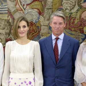 Letizia d'Espagne lors d'une audience à la Zarzuela avec des membres de l'association Lo que De Verdad Importa le 3 septembre 2015 à Madrid.