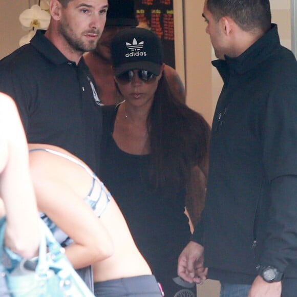 David, Victoria et Brooklyn Beckham à la sortie de leur cours de Soul Cycle à Brentwood, le 20 aout 2015