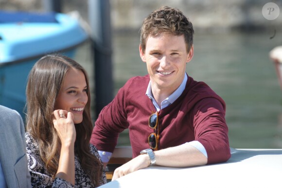 Alicia Vikander et Eddie Redmayne - L'équipe du film arrive au photocall du film "The Danish Girl" lors du 72ème festival du film de Venise (la Mostra), le 5 septembre 2015.