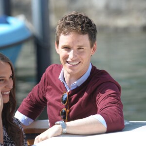 Alicia Vikander et Eddie Redmayne - L'équipe du film arrive au photocall du film "The Danish Girl" lors du 72ème festival du film de Venise (la Mostra), le 5 septembre 2015.