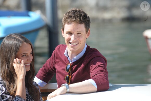 Alicia Vikander et Eddie Redmayne - L'équipe du film arrive au photocall du film "The Danish Girl" lors du 72ème festival du film de Venise (la Mostra), le 5 septembre 2015.