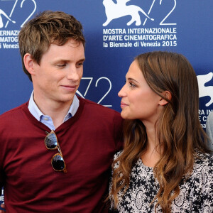 Alicia Vikander et Edie Redmayne - Photocall du film The Danish Girls lors du 72e festival du film de Venise, le 5 septembre 2015