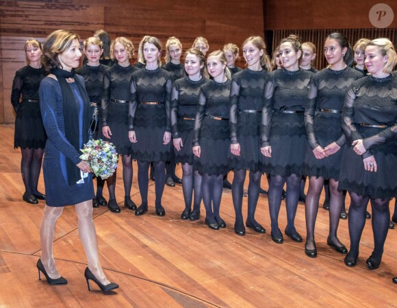 La comtesse Alexandra de Frederiksborg, ex-femme du prince Joachim, lors de sa dernière mission comme marraine du choeur des filles de Radio Danemark le 5 octobre 2014, en présence de son mari Martin Jorgensen et son fils le prince Felix. La comtesse a annoncé en septembre 2015 leur divorce, après huit ans d'un mariage célébré en mars 2007.