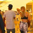 Kylie Jenner et Tyga arrivent au centre commercial Neiman Marcus à Woodland Hills, le 10 septembre 2015.