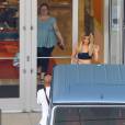 Kylie Jenner et son petit ami Tyga quittent le centre commercial Neiman Marcus à Woodland Hills, le 10 septembre 2015.