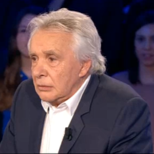 Le chanteur Michel Sardou, invité dans On n'est pas couché sur France 2, le samedi 12 septembre 2015.