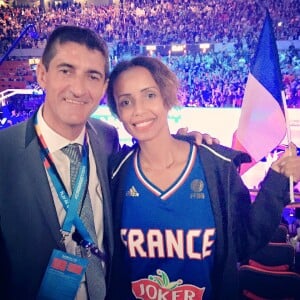 Sonia Rolland au stade Pierre Mauroy de Lille le 12 septembre 2015, avec Jean-Pierre Siutat