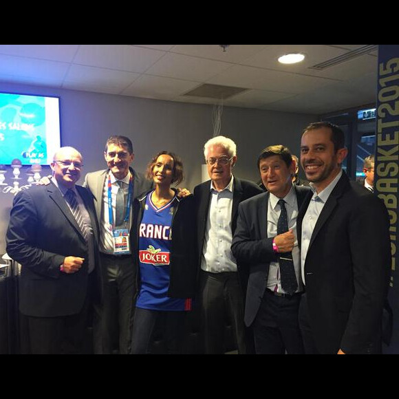 Sonia Rolland au stade Pierre Mauroy de Lille le 12 septembre 2015 avec Jean-Pierre Siutat, Lionel Jospin et Patrick Kanner