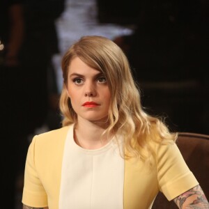 Exclusif - Coeur de Pirate (Béatrice Martin) en interview dans l'émission Du côté de chez Dave, qui sera diffusée sur France 3, le 13 septembre 2015.