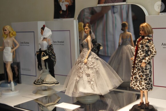 Une poupée "Letizia d'Espagne", inspirée de son look à la veille du mariage du prince William et Kate Middleton en avril 2011, a été présentée lors du Salon de la poupée de Madrid le 10 septembre 2015.