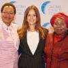 La princesse Sofia de Suède entre Graça Machel et Nkosazana Dlamini Zuma au Global Child Forum en Afrique du Sud le 8 septembre 2015