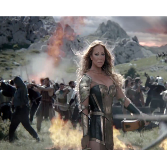 Mariah Carey est le nouveau visage du jeu Game Of War / image extraite de la publicité pour le jeu-vidéo diffusée sur Youtube.