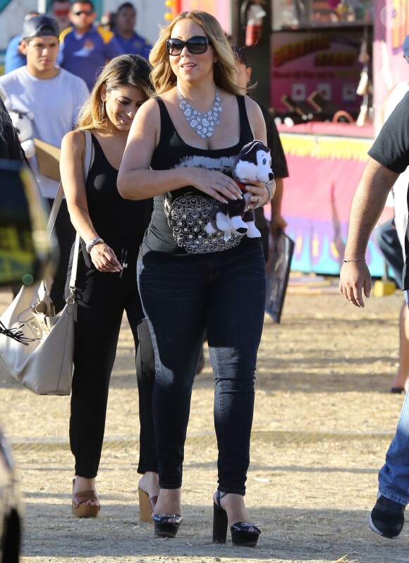 Mariah Carey passe la journée avec ses enfants Monroe et Moroccan dans un parc d'attraction à Malibu, le 7 septembre 2015