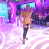 Le sexy Matthieu Delormeau à moitié nu dans "Touche pas à mon poste" sur D8. Le 16 septembre 2015.