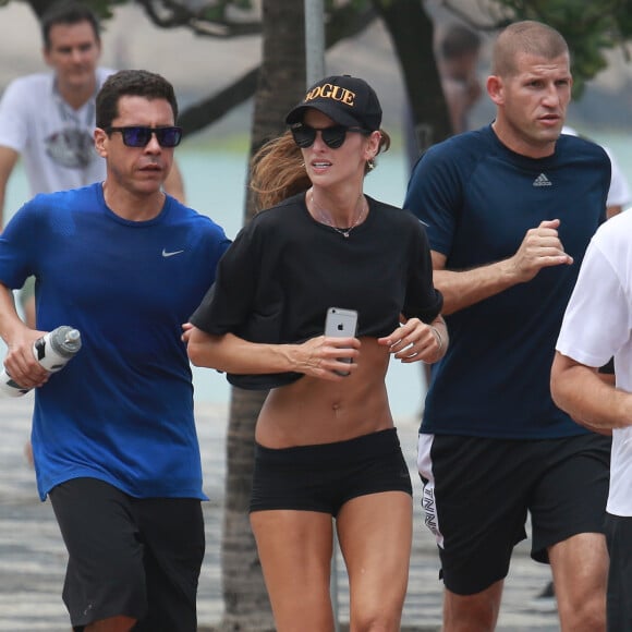 Izabel Goulart fait son footing dans les rues de Rio de Janeiro au Brésil, le 26 septembre 2015