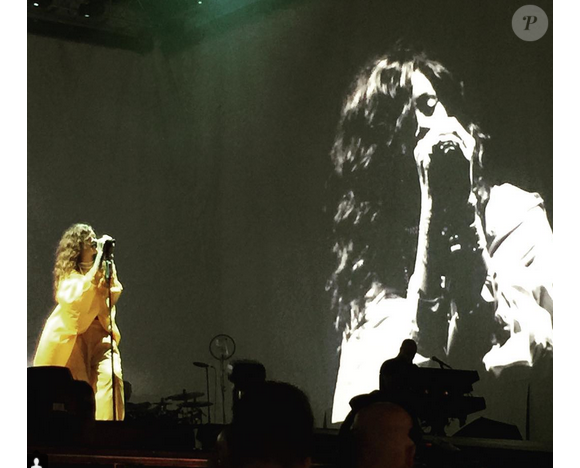 Rihanna sur scène lors du festival Rock In Rio / photo postée sur Instagram.