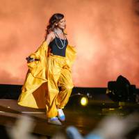 Rihanna grandiose sur scène au Rock in Rio devant Cara Delevingne et Sam Smith