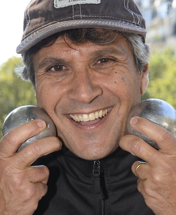 Guest - Tournoi de pétanque caritatif dont les bénéfices seront reversés à l'association MeghanOra, pour soutenir la recherche médicale contre les tumeurs rénales de l'Enfant et l'Adolescent, sur l'Esplanade des Invalides à Paris, le 27 septembre 2015.