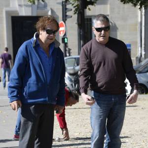 Daniel Lauclair et Jean-Marie Bigard - Tournoi de pétanque caritatif dont les bénéfices seront reversés à l'association MeghanOra, pour soutenir la recherche médicale contre les tumeurs rénales de l'Enfant et l'Adolescent, sur l'Esplanade des Invalides à Paris, le 27 septembre 2015.