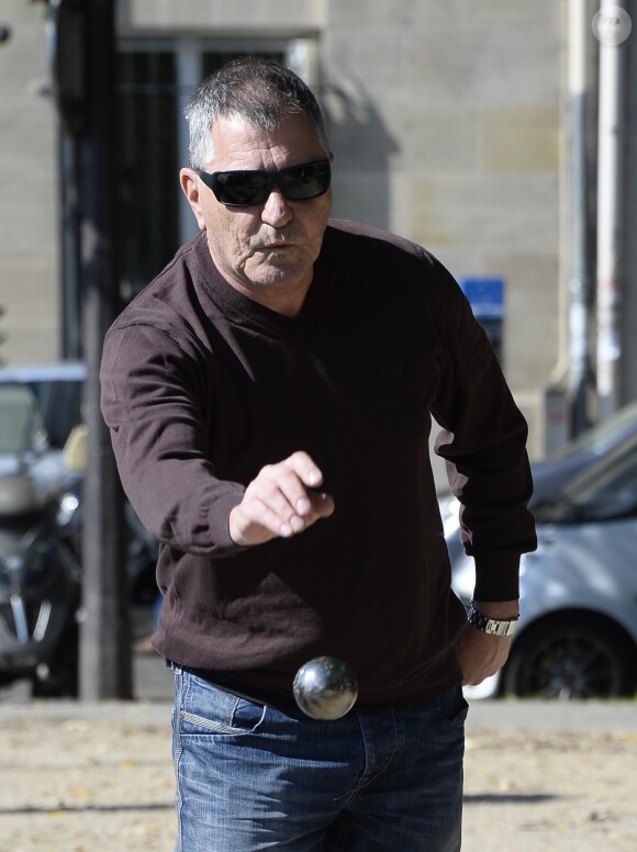 Jean-Marie Bigard - Tournoi de pétanque caritatif dont les bénéfices seront reversés à l'association MeghanOra, pour soutenir la recherche médicale contre les tumeurs rénales de l'Enfant et l'Adolescent, sur l'Esplanade des Invalides à Paris, le 27 septembre 2015.