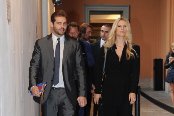 Michelle Hunziker et son mari Tomaso Trussardi - Défilé Trussardi printemps-été 2016 au Palazzo Serbelloni lors de la Fashion Week à Milan, le 27 septembre 2015.