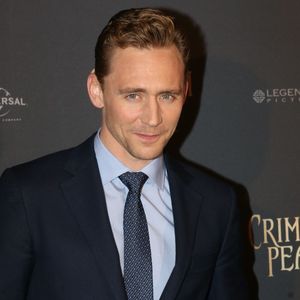 Tom Hiddleston - Photocall lors de l'avant-première du film "Crimson Peak" au cinéma UGC Bercy à Paris, le 28 septembre 2015.