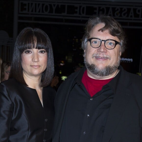 Exclusif - Guillermo del Toro et sa femme Lorenza Newton - Avant-première du film "Crimson Peak" au cinéma UGC Bercy à Paris, le 28 septembre 2015.
