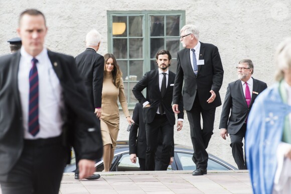 La princesse Sofia de Suède assistait avec son mari le prince Carl Philip et son beau-père le roi Carl XVI Gustaf de Suède à l'ouverture du synode général en la cathédrale d'Uppsala le 22 septembre 2015