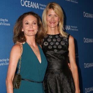 Diane Lane et Laura Dern - Photocall de la soirée "Our Ocean" à Beverly Hills LE 29 septembre 2015.