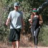Exclusif - Prix Spécial - No Web No Blog - Justin Timberlake et sa femme Jessica Biel sont allés marcher ensemble pour se relaxer à Los Angeles, le 24 octobre 2014.