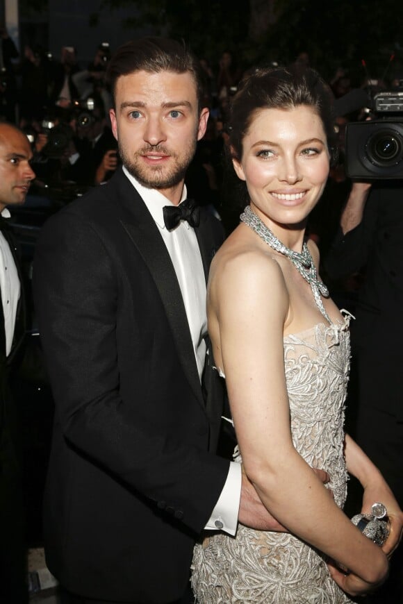 Justin Timberlake et Jessica Biel - Descente des marches du film "Inside Llewyn Davis" lors du 66eme festival du film de Cannes 2013