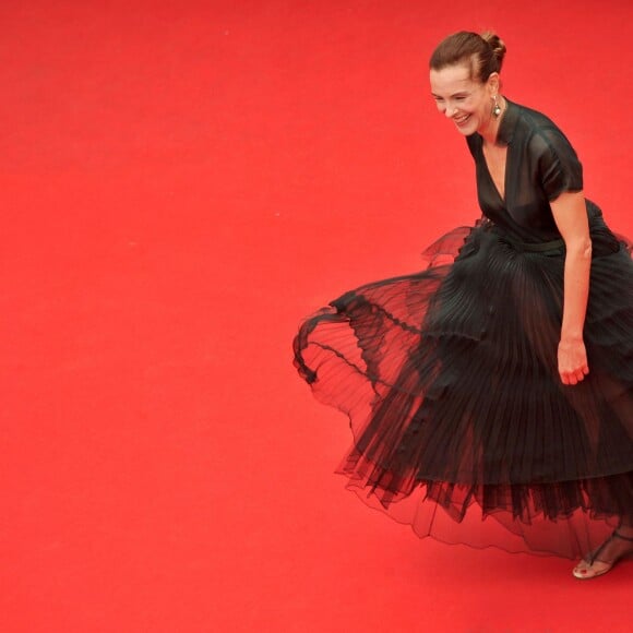 Carole Bouquet - Montée des marches du film "Foxcatcher" lors du 67e Festival du film de Cannes le 19 mai 2014.