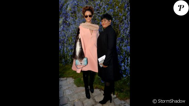 Célébrités au défilé de mode &quot;Christian Dior&quot;, collection prêt-à-porter printemps-été 2016, à la Cour Carrée du Louvre à Paris. Le 2 Octobre 2015
