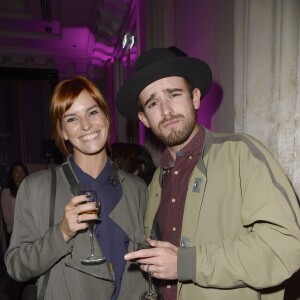 Exclusif - Fauve Hautot et son compagnon Jules - Soirée du fabricant de produits de soins dermo-cosmétiques Lierac à l'occasion du lancement de la nouvelle gamme de soins d'exception Premium, issue de la médecine régénératrice dont Kristin Scott Thomas est l'égérie dans les salons de l'hôtel Peninsula à Paris le 1er octobre 2015.