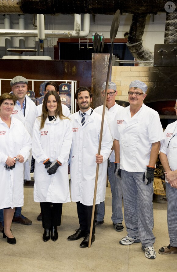 Le prince Carl Philip et la princesse Sofia de Suède ont visité la boulangerie Skevdi à Borlänge. Le 5 octobre 2015  Prince Carl_Philip and Princess_Sofia visit the Skedvi bakery in Borlaenge, Sweden, Oct. 05th, 2015.05/10/2015 - Borlänge