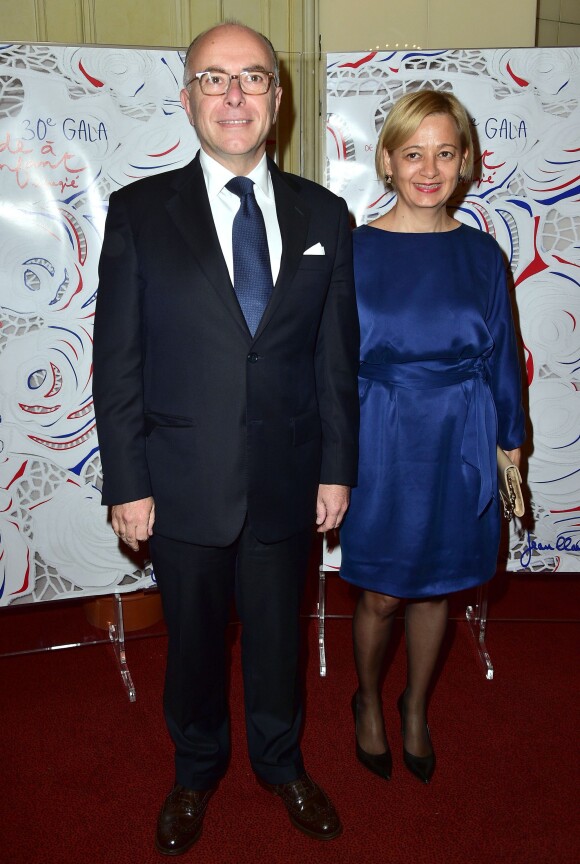 Bernard Cazeneuve et sa femme véronique - 30e Gala de l'Aide à l'Enfant Réfugié à la Salle Gaveau à Paris le 5 octobre 2015.