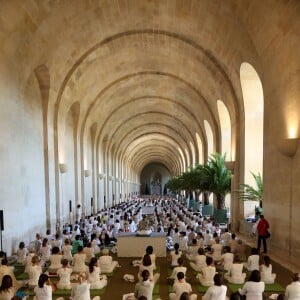 Exclusif - Illustration de l'Orangerie et ses alentours dans le Parc du Château de Versailles - Les Yogis du Coeur, le plus grand rassemblement de yoga solidaire organisé par et au profit de l'association Mécénat Chirurgie Cardiaque, à l'Orangerie du Château de Versailles, le 27 septembre 2015.